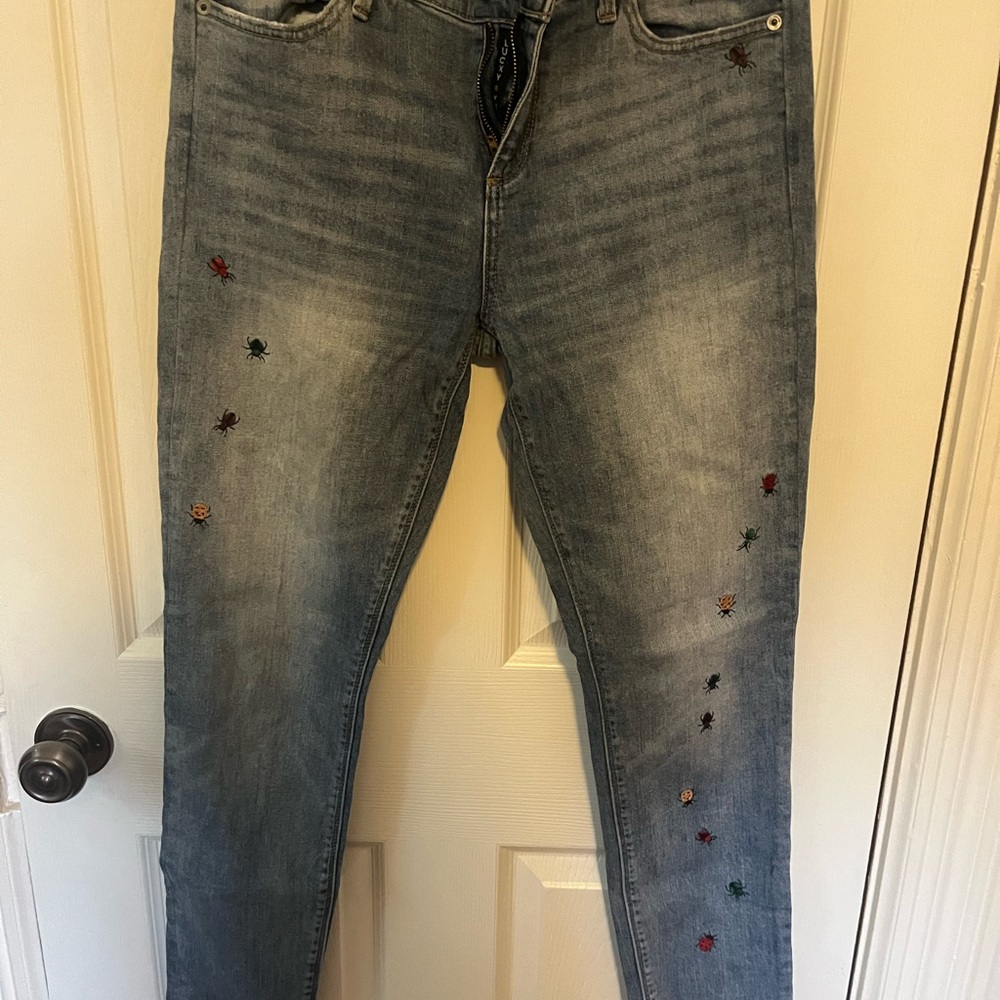 Lucky Brand Medium Light Blue Skinny Jeans with Multicolor Bug Embroidery